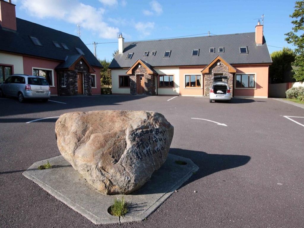 Tralee Bay Holiday Village Каслґреґорі Екстер'єр фото