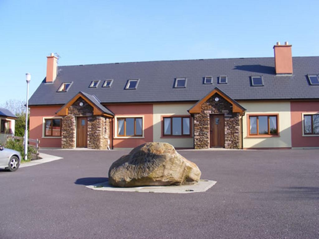 Tralee Bay Holiday Village Каслґреґорі Екстер'єр фото