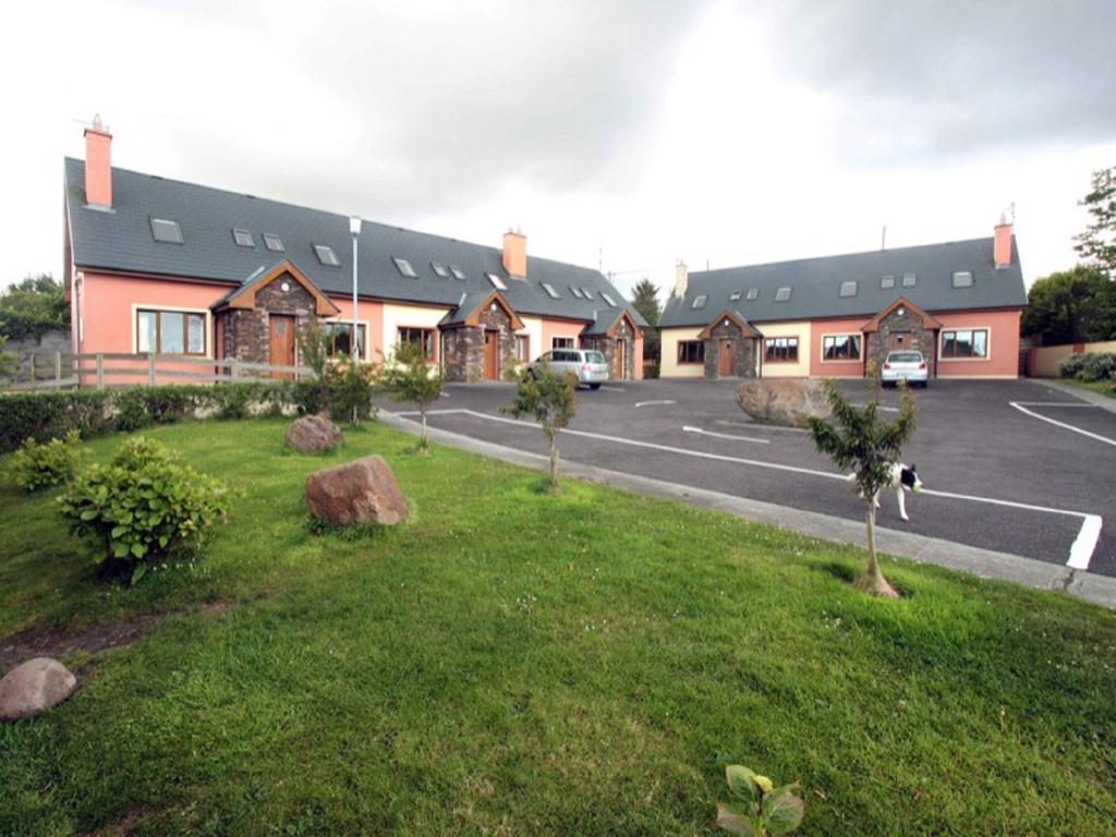 Tralee Bay Holiday Village Каслґреґорі Екстер'єр фото